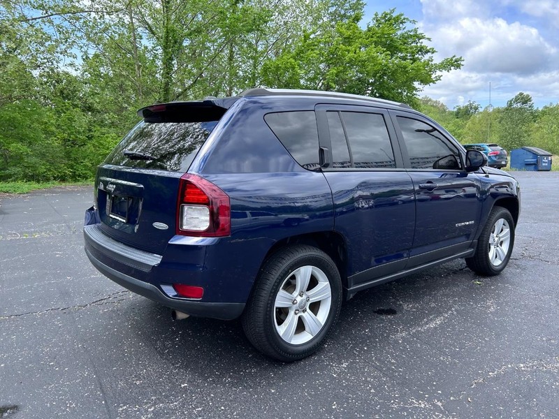 Jeep Compass Vehicle Image 03