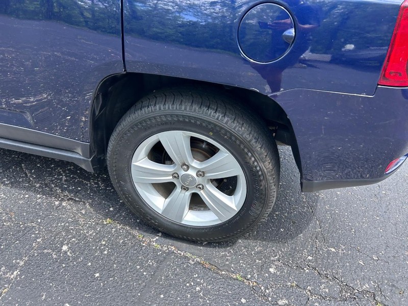 Jeep Compass Vehicle Image 06