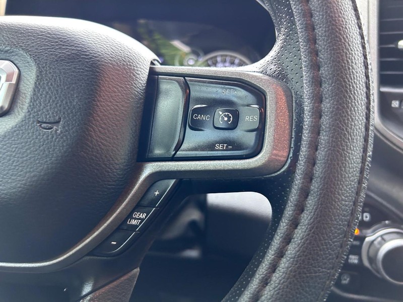 Ram 1500 Vehicle Image 11