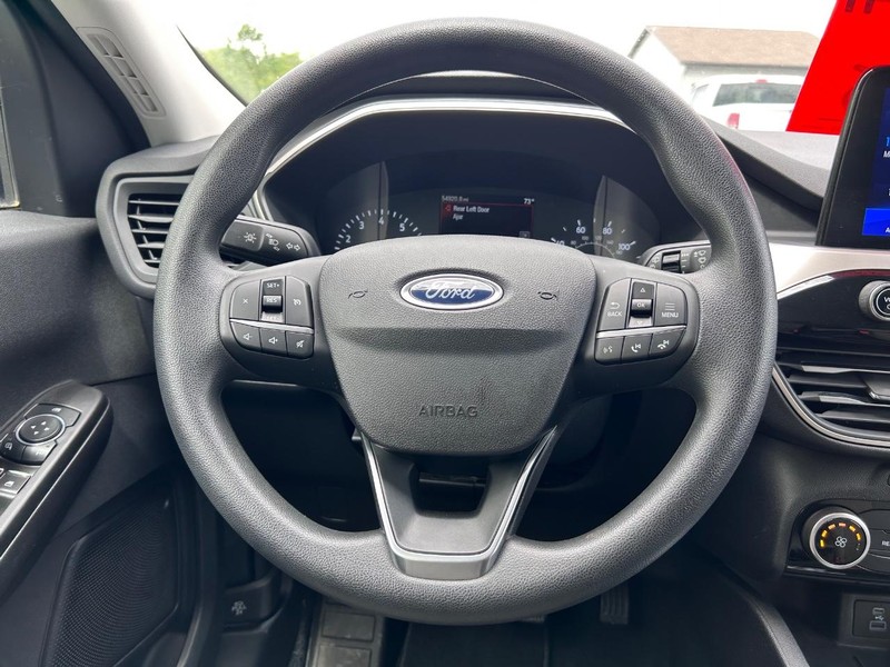 Ford Escape Vehicle Image 09