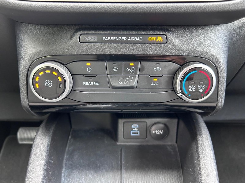 Ford Escape Vehicle Image 13
