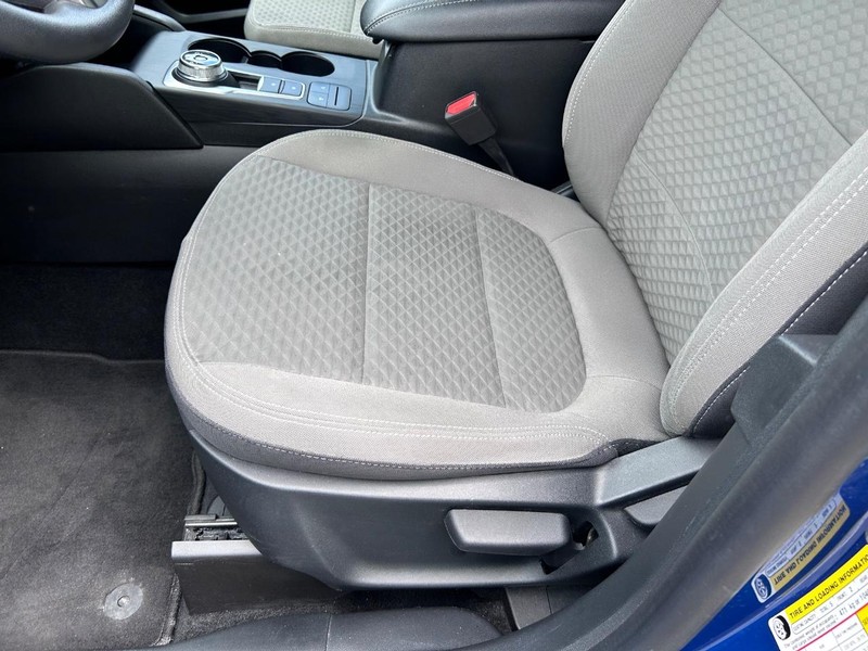Ford Escape Vehicle Image 17