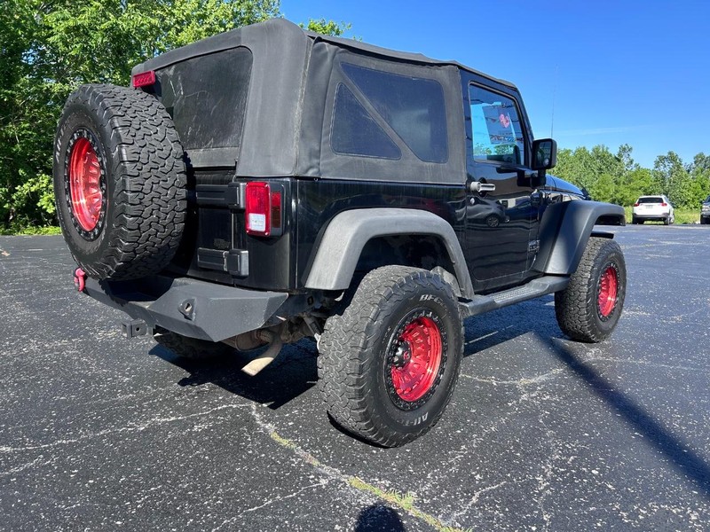 Jeep Wrangler Vehicle Image 03
