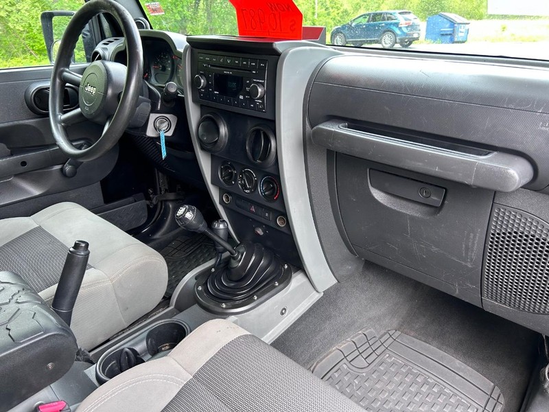 Jeep Wrangler Vehicle Image 08