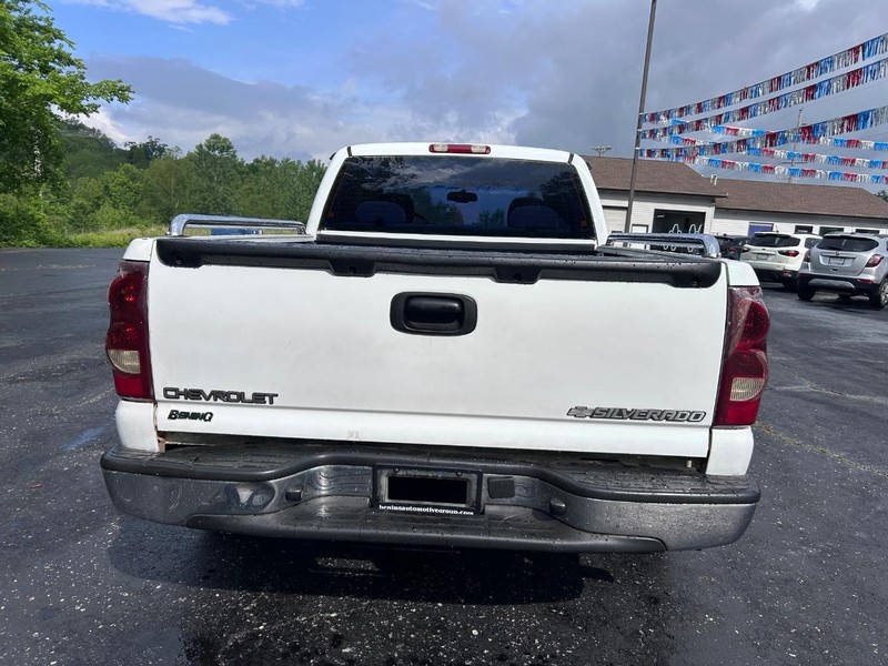 Chevrolet Silverado 1500 Vehicle Image 04