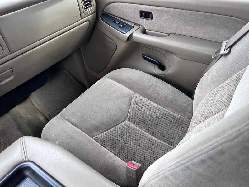Chevrolet Silverado 1500 Vehicle Image 12
