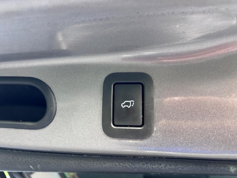 Toyota Highlander Vehicle Image 06