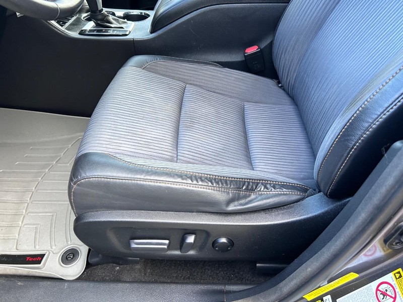 Toyota Highlander Vehicle Image 20