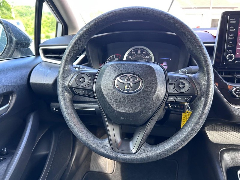Toyota Corolla Vehicle Image 09