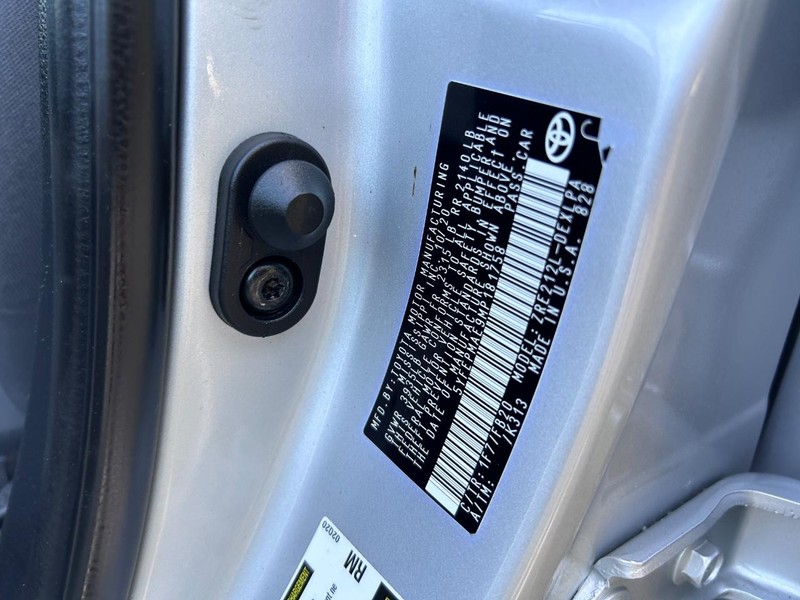Toyota Corolla Vehicle Image 20