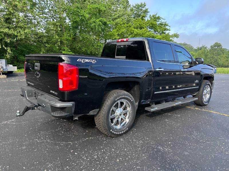 Chevrolet Silverado 1500 Vehicle Image 03