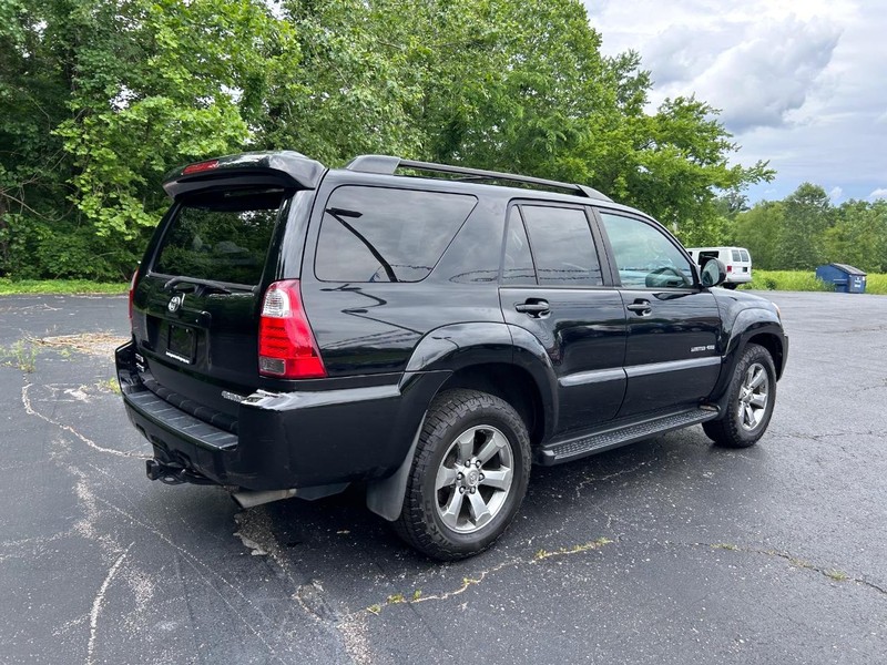 Toyota 4Runner Vehicle Image 03