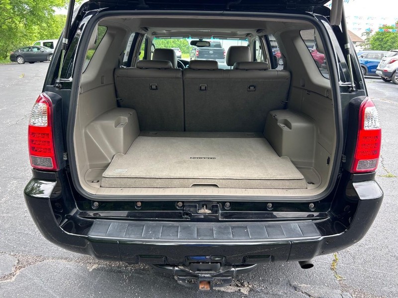 Toyota 4Runner Vehicle Image 05