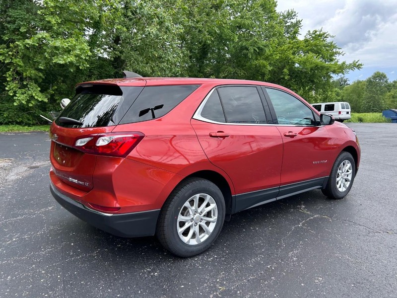 Chevrolet Equinox Vehicle Image 03
