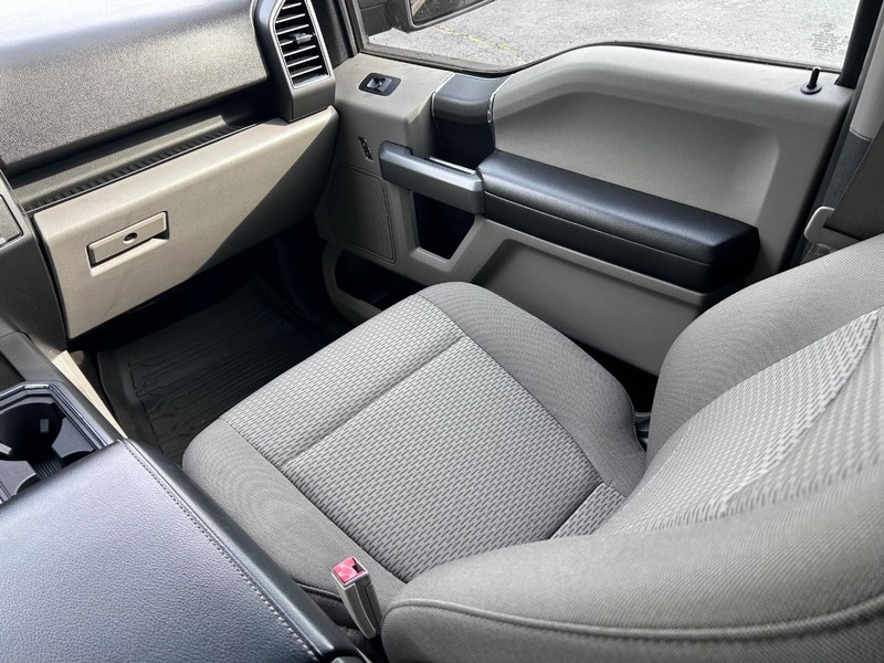 Ford F-150 Vehicle Image 14