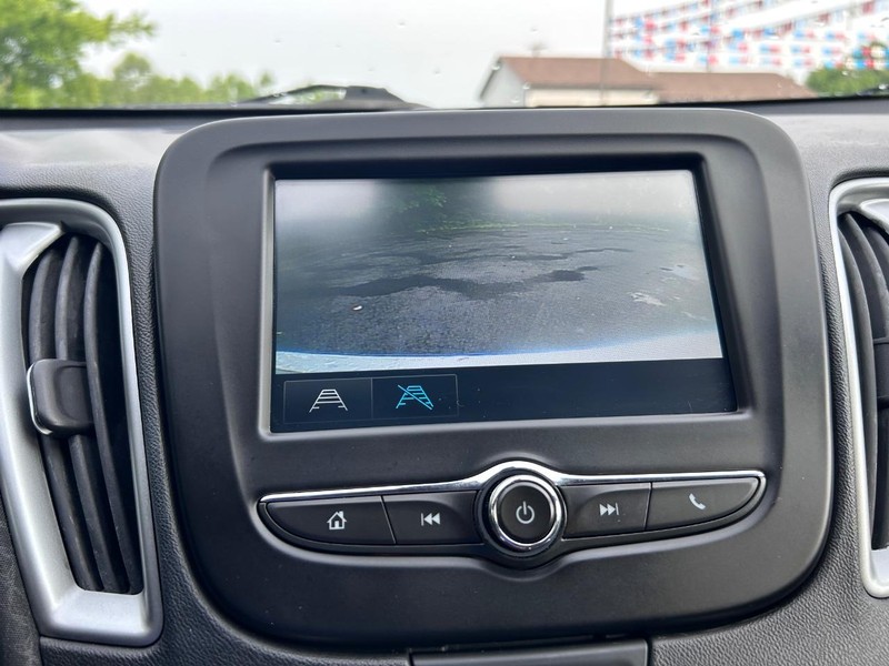 Chevrolet Malibu Vehicle Image 19