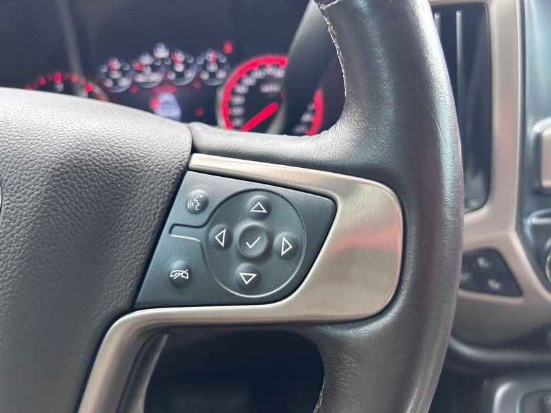 GMC Sierra 1500 Vehicle Image 11