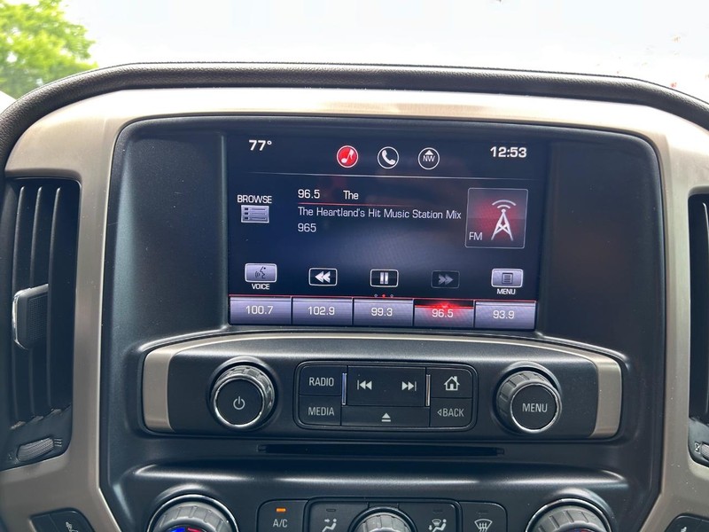 GMC Sierra 1500 Vehicle Image 12