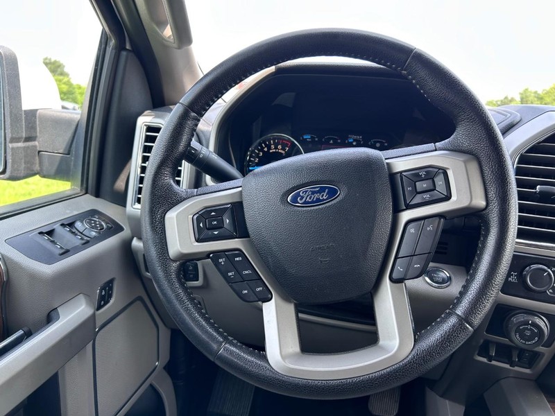 Ford F-150 Vehicle Image 09