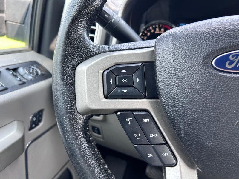 Ford F-150 Vehicle Image 10