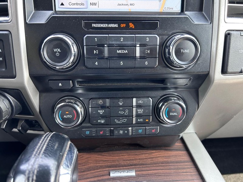 Ford F-150 Vehicle Image 13