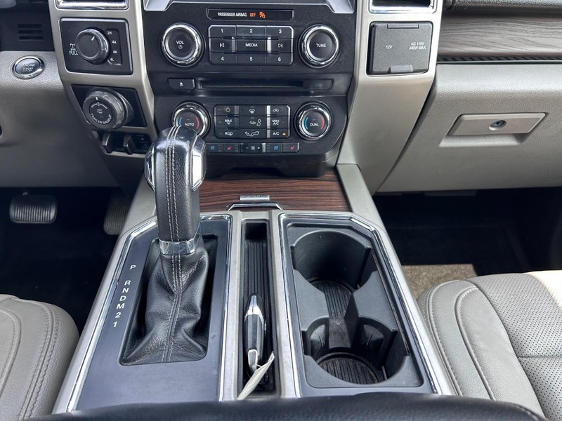 Ford F-150 Vehicle Image 14