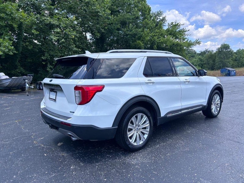 Ford Explorer Vehicle Image 03