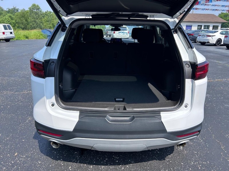 Chevrolet Blazer Vehicle Image 05