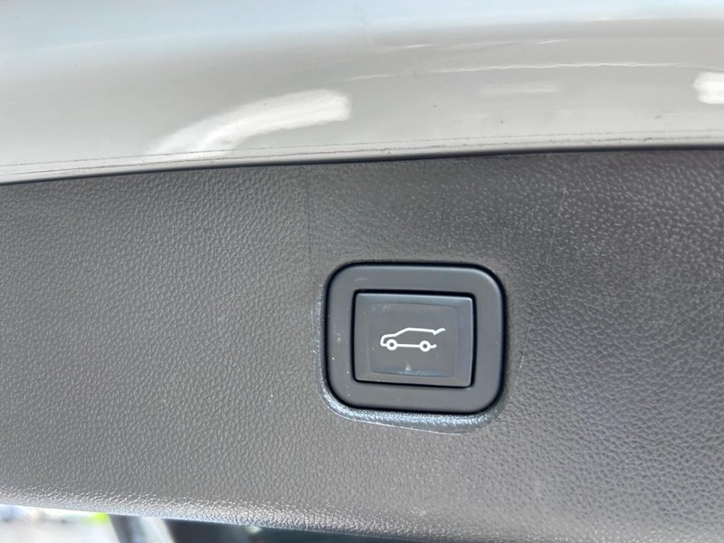 Chevrolet Blazer Vehicle Image 06
