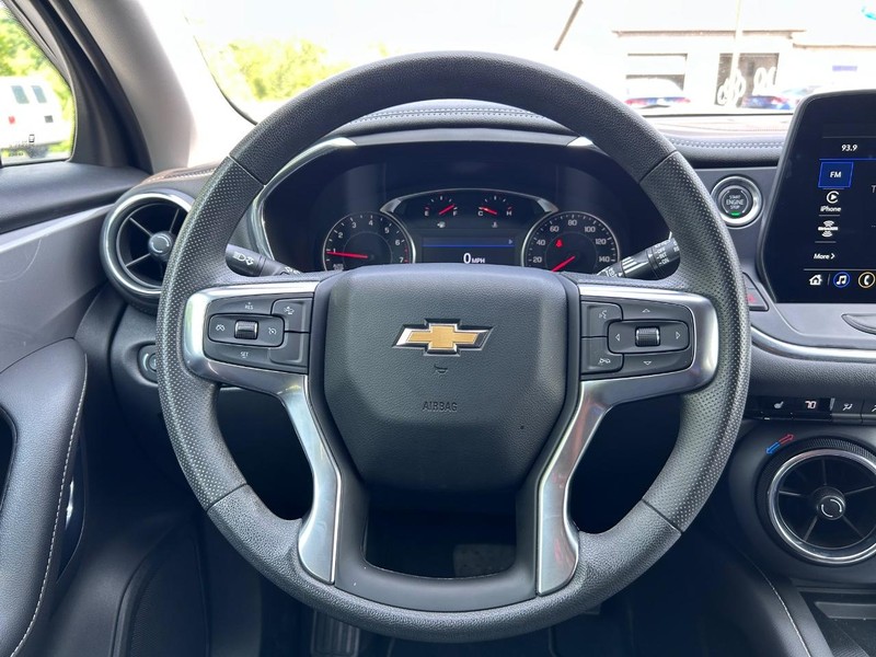 Chevrolet Blazer Vehicle Image 10