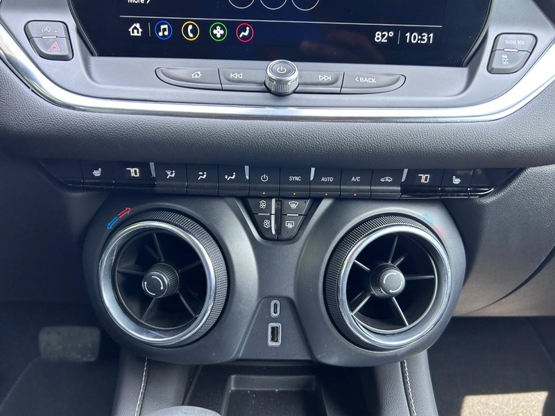 Chevrolet Blazer Vehicle Image 14