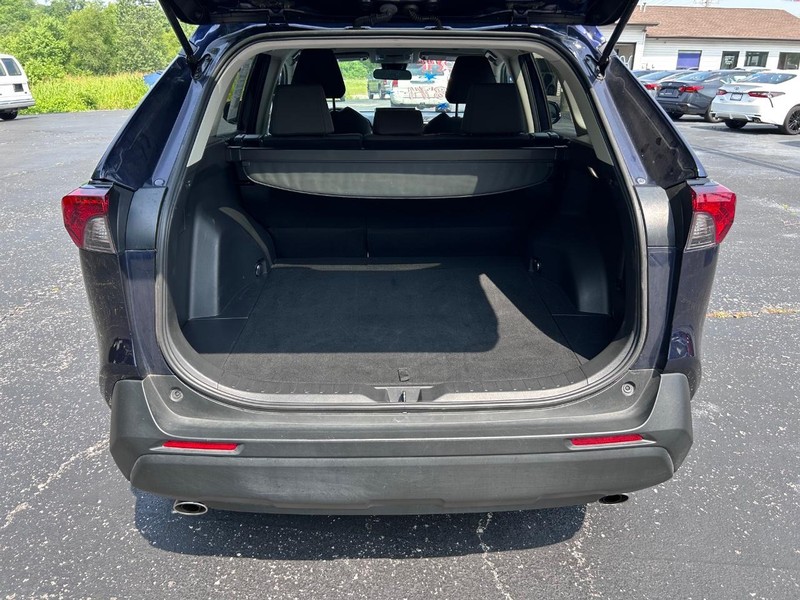Toyota RAV4 Vehicle Image 05