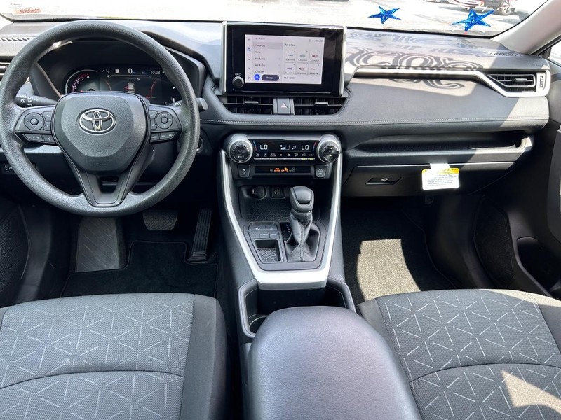Toyota RAV4 Vehicle Image 08