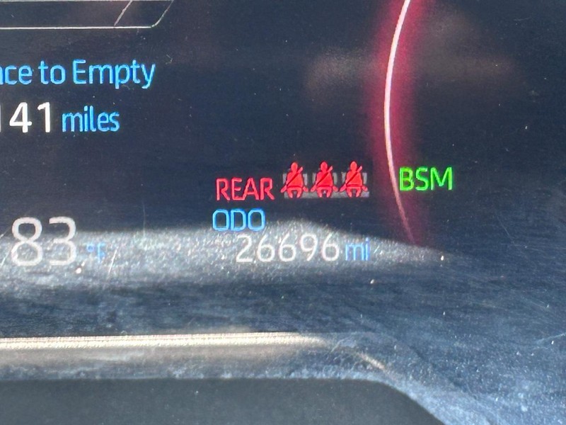 Toyota RAV4 Vehicle Image 18