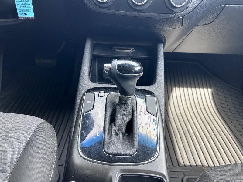 Kia Forte Vehicle Image 14