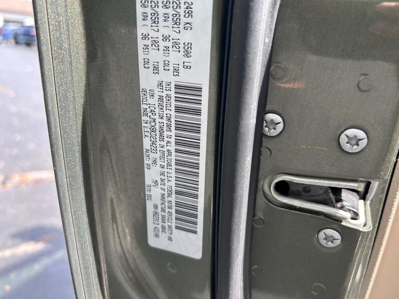 Jeep Cherokee Vehicle Image 20