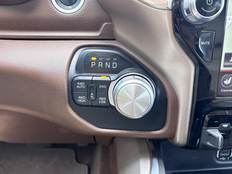 Ram 1500 Vehicle Image 16