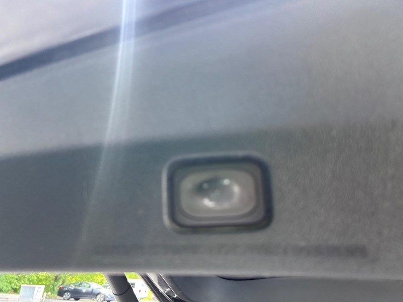 Ford Explorer Vehicle Image 06
