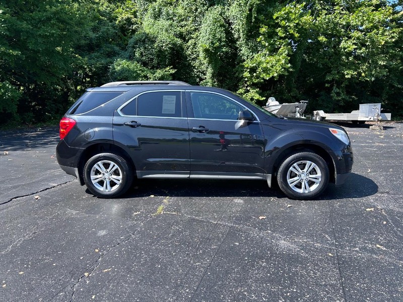 Chevrolet Equinox Vehicle Image 02