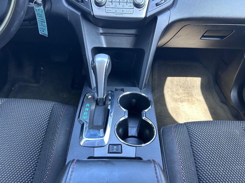 Chevrolet Equinox Vehicle Image 16