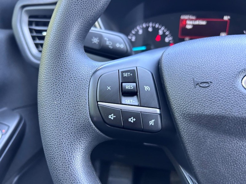 Ford Escape Vehicle Image 12