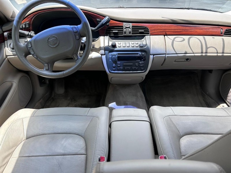Cadillac DeVille Vehicle Image 08