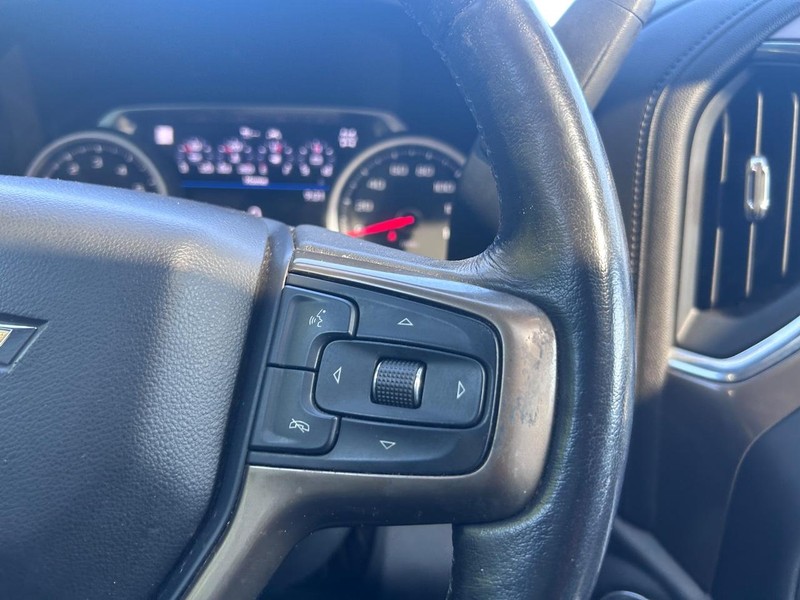Chevrolet Silverado 1500 Vehicle Image 12