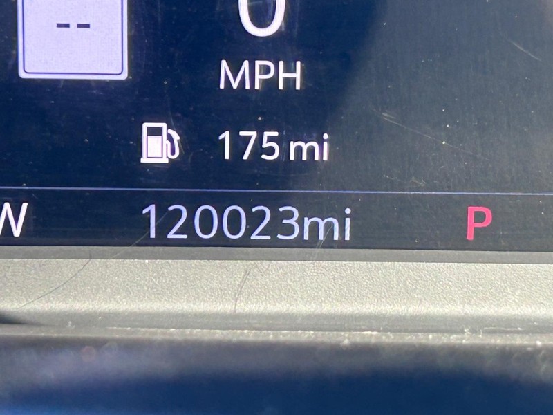 Chevrolet Silverado 1500 Vehicle Image 19
