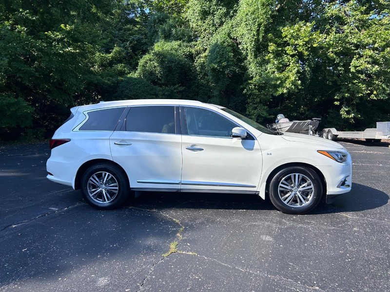 INFINITI QX60 Vehicle Image 02