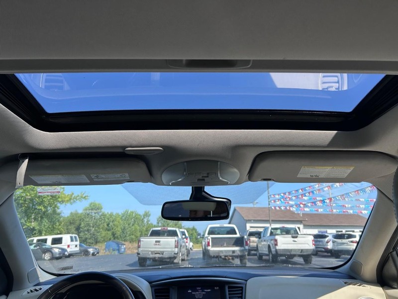 INFINITI QX60 Vehicle Image 11