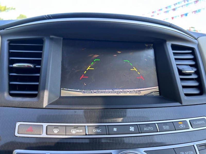 INFINITI QX60 Vehicle Image 24