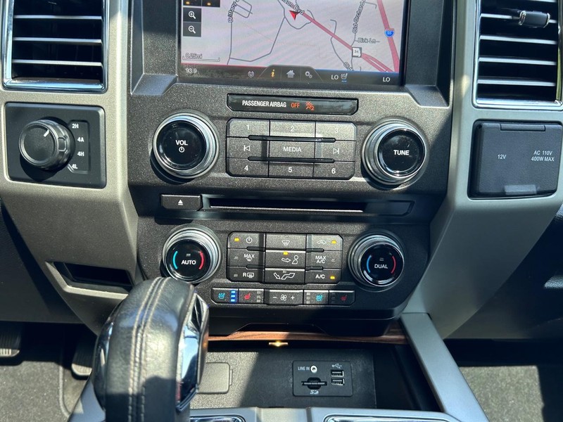Ford F-150 Vehicle Image 17