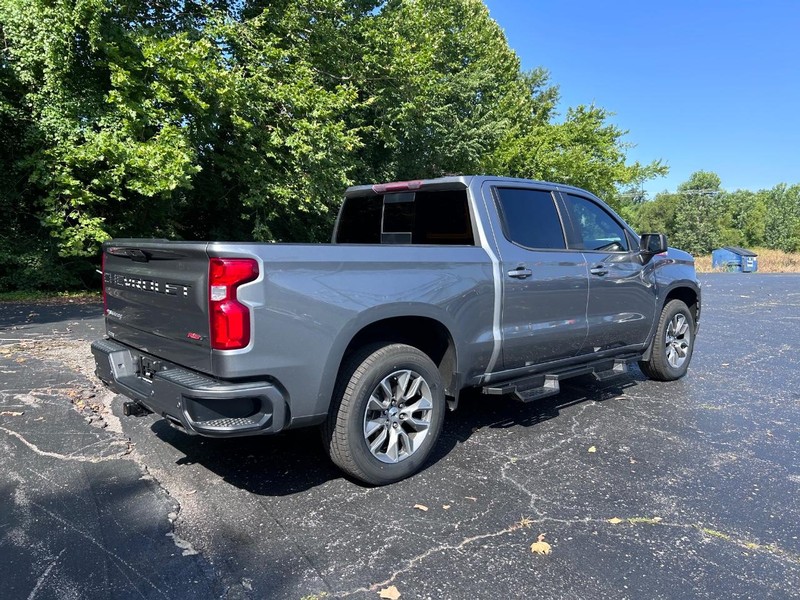 Chevrolet Silverado 1500 Vehicle Image 03