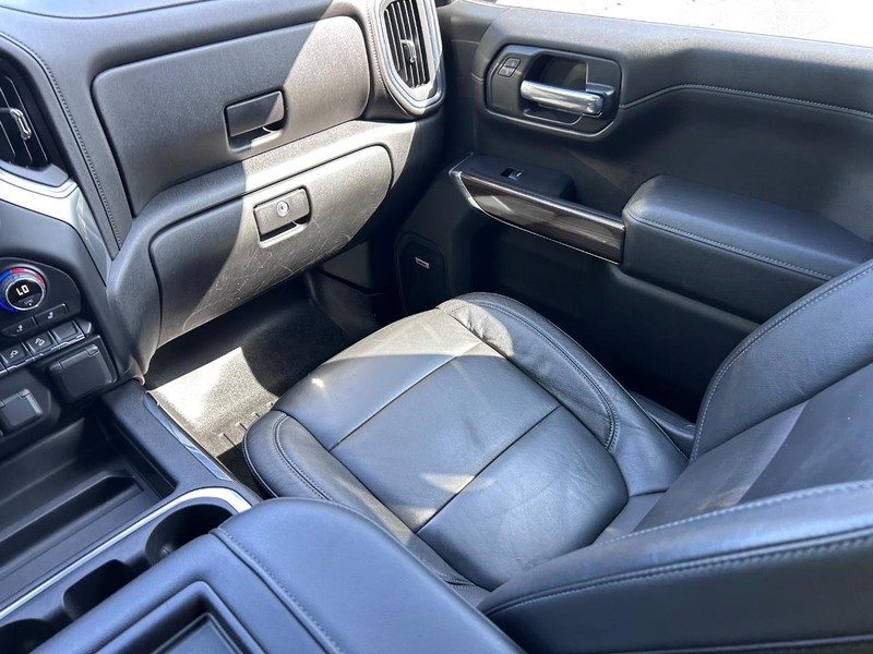 Chevrolet Silverado 1500 Vehicle Image 16